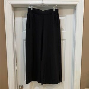 Lululemon Wide-Leg Crop Woven Pants. Large. Euc/nwot. Black.